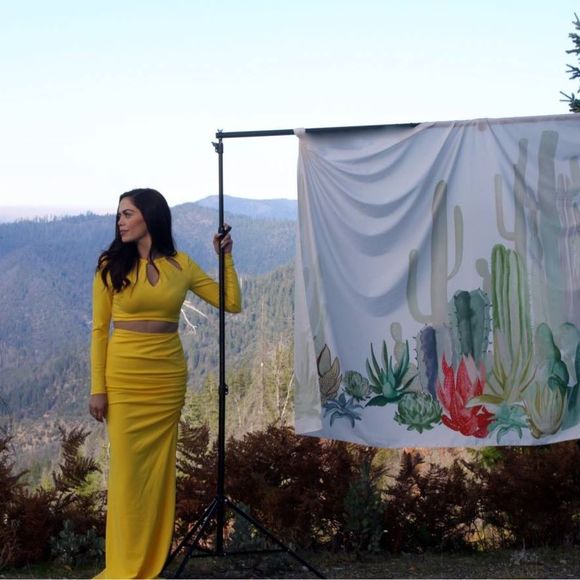 Meet your Posher, Mariana - Picture 1 of 1